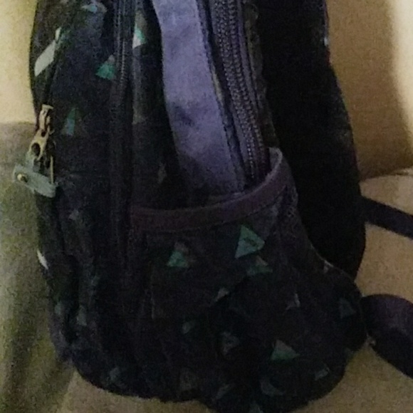 Blue Case Logic Backpack - Picture 4 of 5